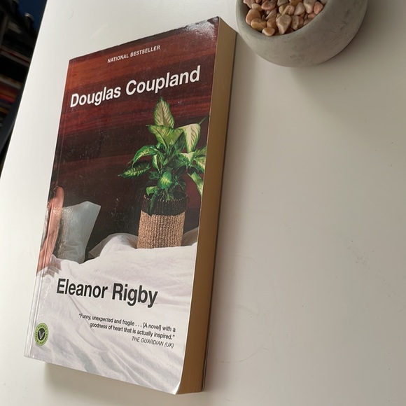 4 for $20 - Book - Eleanor  Rigby by Douglas coupland - Picture 4 of 9